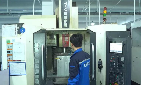 [客户案例]台群精机加工散热器